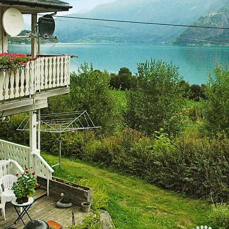 Two-bedroom Holiday In Høyheimsvik