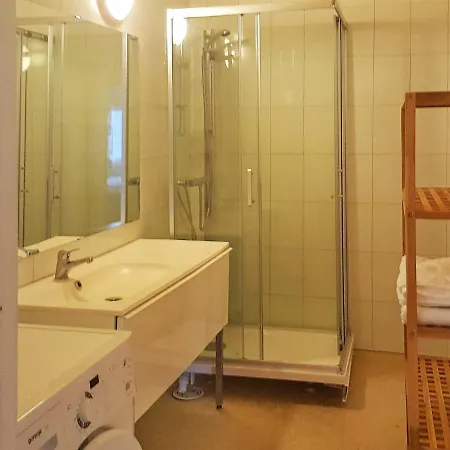 Lejlighed Two-bedroom Holiday In